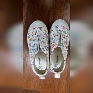 EUC Girls Cat and jack shoe size 11